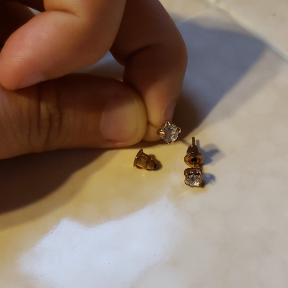 Rhinestone stud earrings - Picture 5 of 5